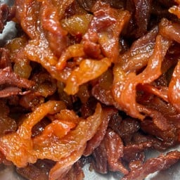 นายหมูหวาน บ้านกลางสวน