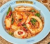 มาม่ากะเพราทะเล,รวมมิตร