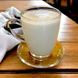 นมสดร้อน