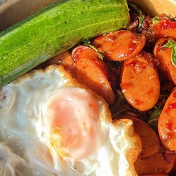 อร่อยปาก กระเพราผัดพริกแห้ง