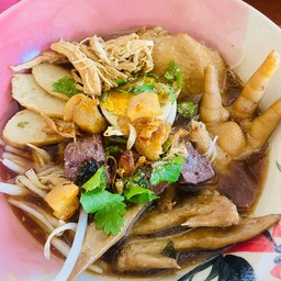 ก๋วยจั๊บ ซ.ซัน @ม.ราชภัฏ