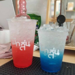 สตอเบอร์รี่โซดา