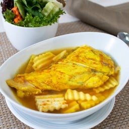 แกงเหลืองปลากะพงยอดมะพร้าว (กับข้าว)