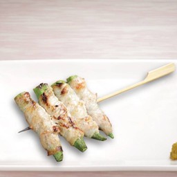 Okura Maki.