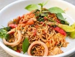 มาม่าขี้เมาทะเล,รวมมิตร