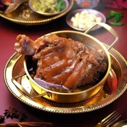 ขาหมูยกขา