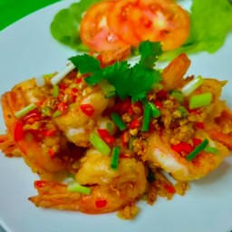 กุ้งผัดพริกเกลือราดข้าว