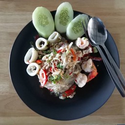 ยำวุ้นเส้นทะเล
