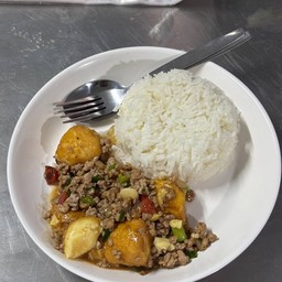 ข้าวเต้าหู้ทรงเครื่อง