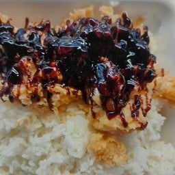 ข้าวไก่ทอดราดซอสเทอริยากิ (สันใน)