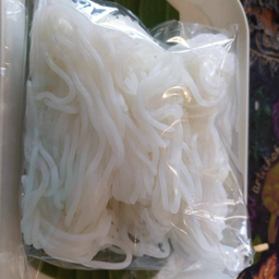 เส้นขนมจีนป่าว
