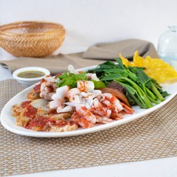 ยำเย็นตาโฟทะเลทรงเครื่อง