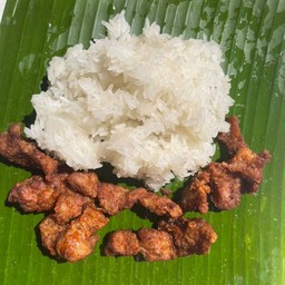 ข้าวเหนียวหมูทอด