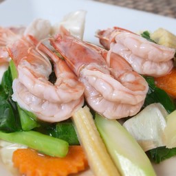 ผัดผักรวมมิตรกุ้ง