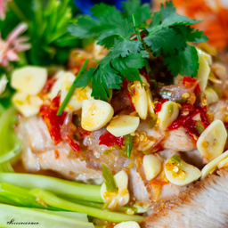 หมูคำหวาน (Moo Kham Wan)