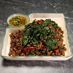 กะเพราเนื้อวากิว กับข้าว