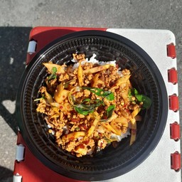 กระเพาหมูสับใส่หน่อไม้