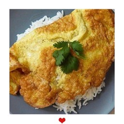 ข้าวไข่เจียว ไข่2ฟอง