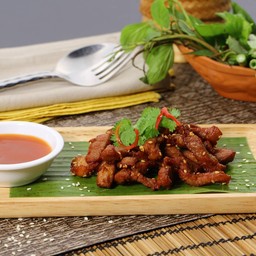 หมูแดดเดียวทอดงา