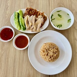 ข้าวมันไก่ 2 ใจ ❤️❤️