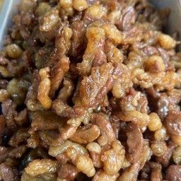 ข้าวเหนียว เนื้อแม็กกี้