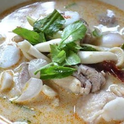 ต้มกะทิข่าไก่