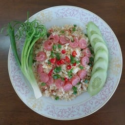 ข้าวผัดแหนม