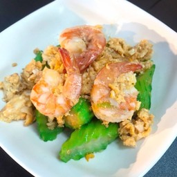 ผัดบวบกุ้งสด