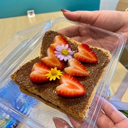 ขนมปังหน้านูเทลล่าสตอเบอรี่