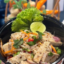 Spicy Rice Noodles Salad With Vietnamese Sausage