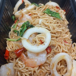 มาม่ากะเพราทะเล