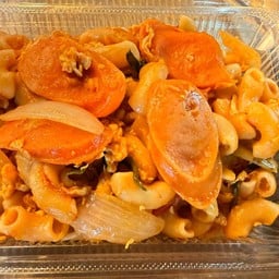 ผัดมักกะโรนีไข่ไส้กรอก