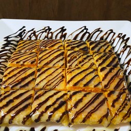 โรตีใส่ไข่ลูกเกดช็อคโกแลต