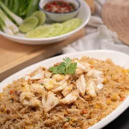 ข้าวผัดเนื้อปูก้อน (จานใหญ่)