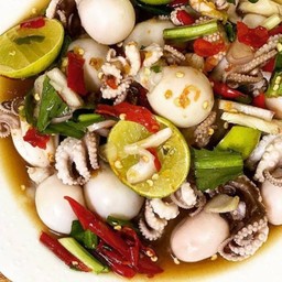 ยำหมึกสะดุ้งปลาร้า