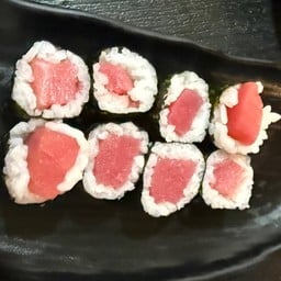 ข้าวห่อทูน่ามากิ