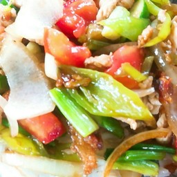 ผัดเปรี้ยวหวาน ราดข้าว