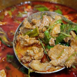 พะแนงหมูนุ่ม