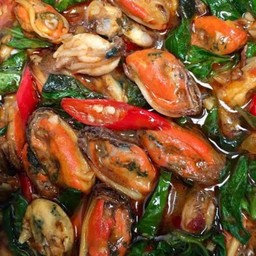 หอยเเมลงภู่ ผัดพริกเเกง###กับข้าว###