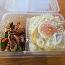 ข้าวผัดขี้เมา