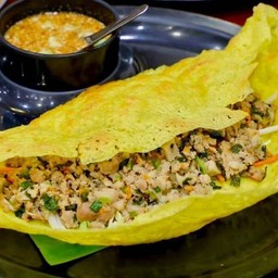 ขนมเบื้องญวน  (หมู)