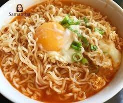 บ้านอร่อย มาม่าหมูสับล้น เหลาปูม้าปลาร้านนัวร์
