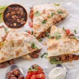 CARNITAS QUESADILLA