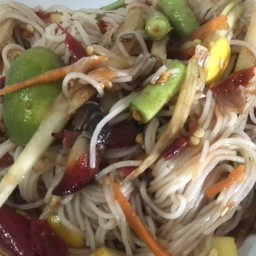 Papaya Salad with Khanom Jeen Noodles