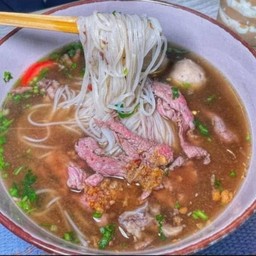 เฝอเนื้อ