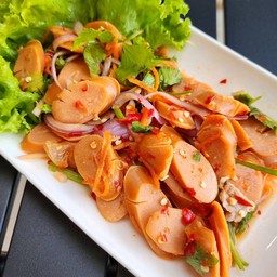 ยำไส้กรอก