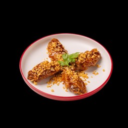 ปีกไก่ล่าเมียว