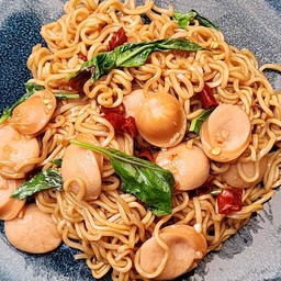 มาม่าผัดพริกแห้ง