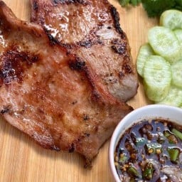 คอหมูย่างนายเล็ก