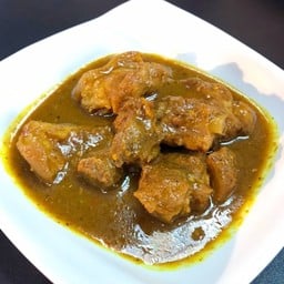 แกงคั่วขาหมูซี่โครง